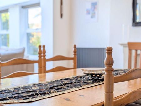 4 bedroom property to rent - Photo 4