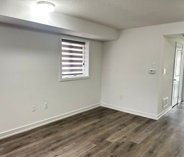 For Lease - 205 West Oak Trail Unit# 32, Kitchener, Ontario - Photo 3