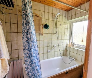 3 Bed Terraced House, Colbourne Grove, SK14 - Photo 2