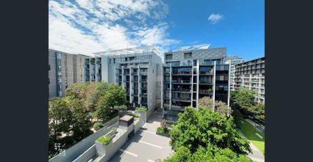 🏙️ Premium 2-Bedroom Apartment in the Heart of Zetland | Fully Furnished | Prime Location | Water Included - Photo 3