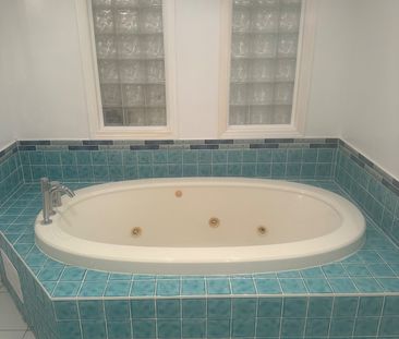 For Lease - 5 Northumberland Street, Toronto, Ontario - Photo 3