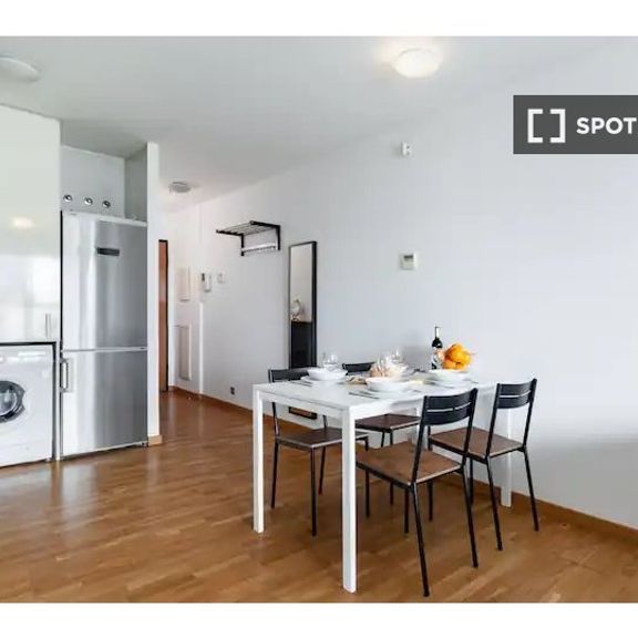 1 room luxury Apartment for rent in L'Hospitalet de Llobregat, Spain - Photo 1