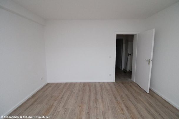 Renovierte 1,5 Raum Einliegerwohnung mit eigenem Eingang und neuem Duschbad - Foto 1