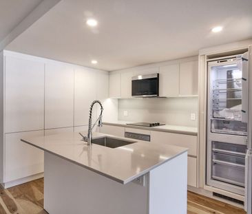 3460 Peel Street - Photo 6