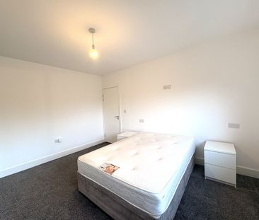 Redland Close, Chester - Photo 3