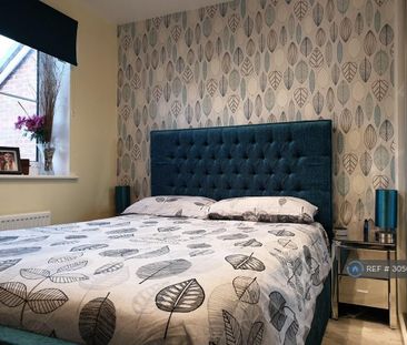 3 bedroom semi-detached house to rent - Photo 6
