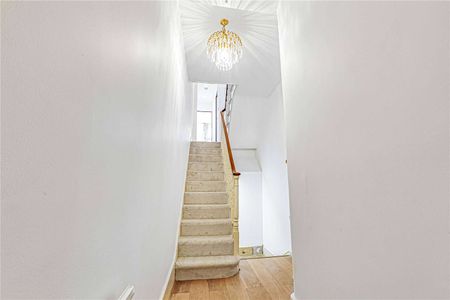 A lovely family home which offers spacious living over three floors. - Photo 2