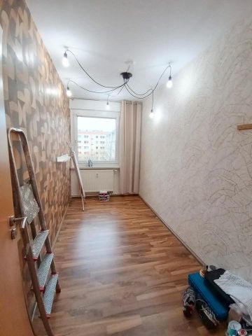 Verfügbar 3-Zi-Wohnung mit neuwertiger EBK & Balkon - Photo 5