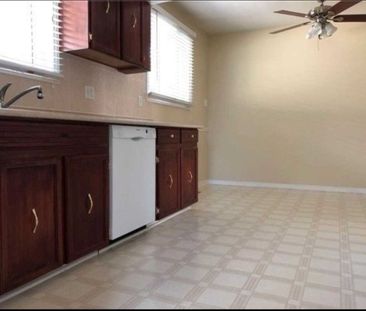 For Lease - 641 Eaglemount Crescent Unit# Upper, Mississauga, Ontario - Photo 3