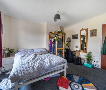 4 bedroom terraced house to rent - Photo 6