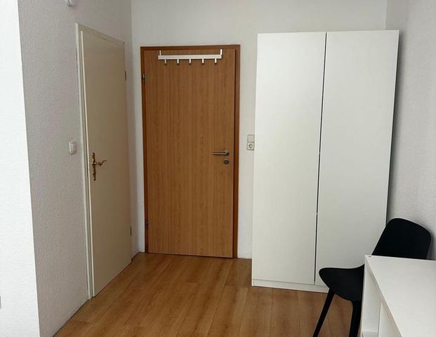 WG Zimmer in Studentenhaus ab 01.01.2026 - Photo 1