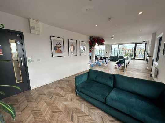 Bronze Ensuite - Photo 1