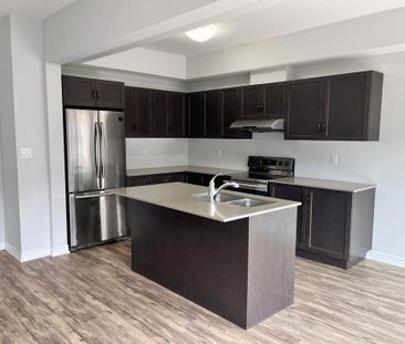 For Lease - 324 Equestrian Way Unit# 40, Cambridge, Ontario - Photo 3