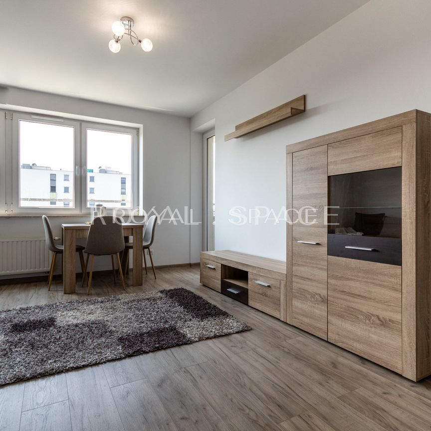 Kraków, Podgórze, Bieżanów-Prokocim, ul. Republiki Korczakowskiej - Photo 1
