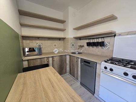 Kiadó jó állapotú panel lakás - Pécs - Fotó 4