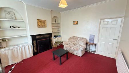 3 bedroom terraced house to rent - Photo 5