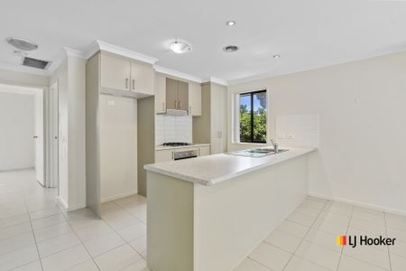 Townhouse In Small Complex Close to Local Amenities - Photo 2