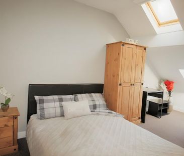 1 bedroom in a house share to rent - Photo 6