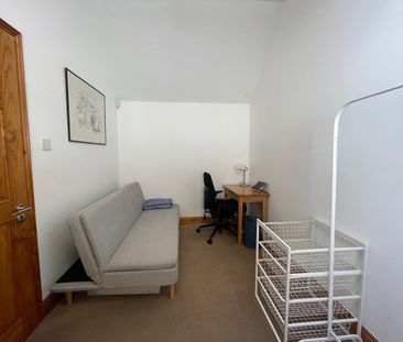 2 Bed Detached House, Navarino Road, E8 - Photo 3