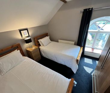 2 bedroom barn conversion to rent - Photo 5