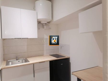 Appartement à louer - Nîmes 1 pièce de 23.63 m² - Photo 2