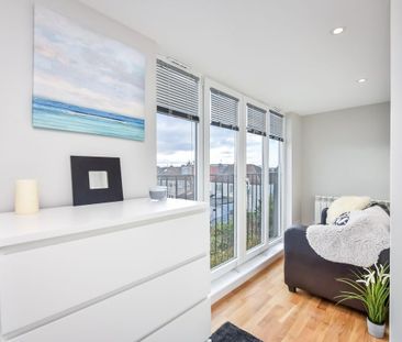 Room in a Shared House, Glenister Park Road, SW16 - Photo 6