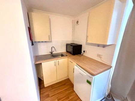 Alma Road, SO14 - Photo 3