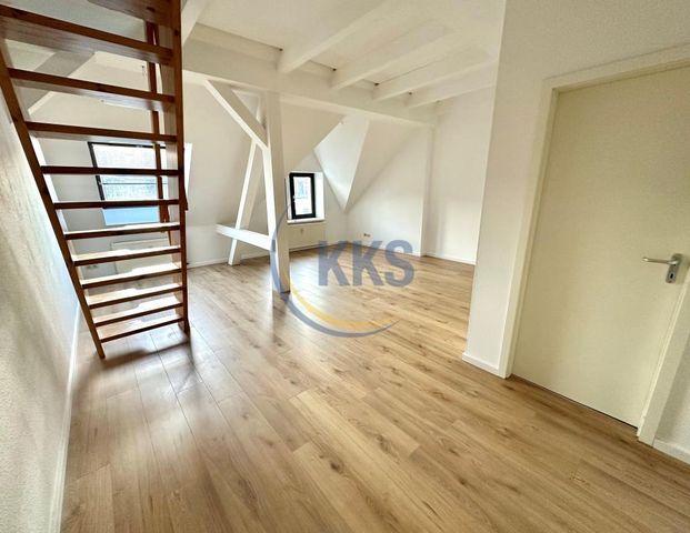 Individuelle Maisonette-Wohnung mit offener Küche ab sofort - Photo 1