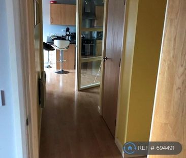 2 bedroom flat to rent - Photo 3