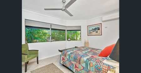 🌴 Dreamy Trinity Beach Retreat for Rent! 🌊 - Photo 4