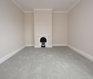 2 Bedroom Town House - Photo 3