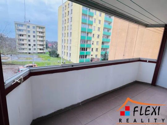 Pronájem prostorného bytu 3+1 se zasklenou lodžií, 83 m - Photo 1