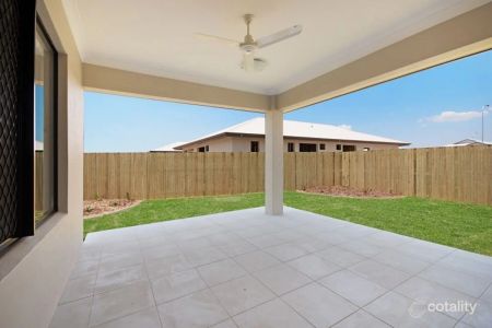 4 bedrooms with room to move! - Photo 5