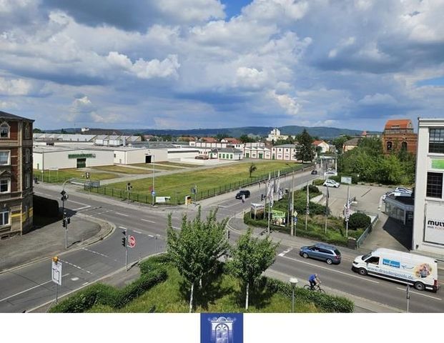 Individuelle und moderne Familienwohnung mit groÃem Balkon unterm Dach! - Photo 1