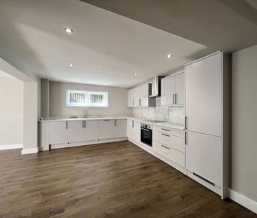 To Let – Grosvenor Road, Birkdale – Two Bedroom Lower Ground Floor Apt - Photo 5