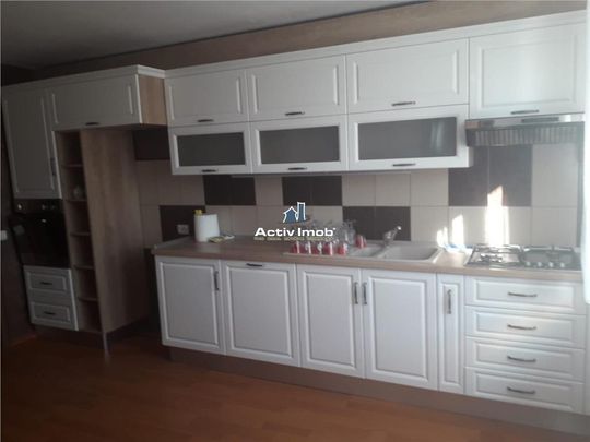 Vila- P E 4 Camere , 2 bai- Sanpetru Brasov - Photo 1