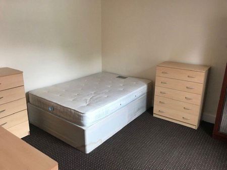 4 bedroom house to rent - Photo 3