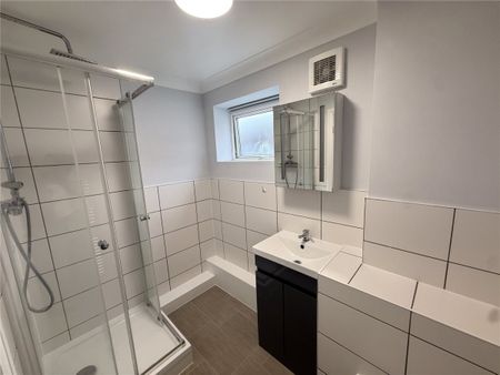 Bradley Road, N22, London - Photo 2