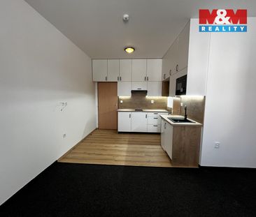 Pronájem bytu 1+kk a garsoniéry 25 m², Karlovarská 51, Řevničov - Photo 3
