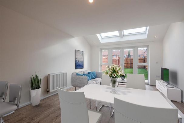 3 bedroom semi-detached house to rent - Photo 1