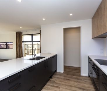 Ravenswood – Spacious Family Home! - Photo 1