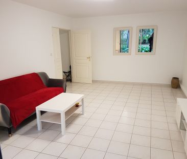 Location Appartement 2 pièces 54m² MARSEILLE 9ème - Photo 1