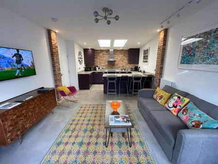 Eaton Grove, Hove, BN3 - Photo 2