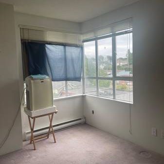 2bd room (680SQf) just front of Joyce Station!!!with nice view, - Photo 3