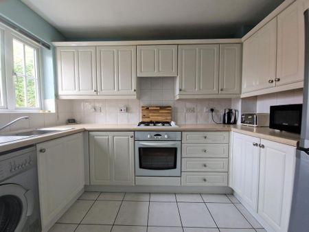 2 bedroom semi-detached house to rent - Photo 4