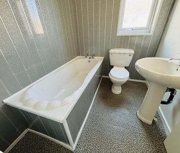 2 bedroom terraced house to rent - Photo 6