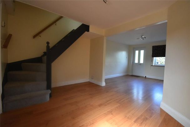2 bedroom terraced house to rent - Photo 1