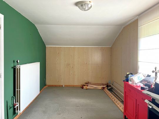 Woning met 4 slaapkamers, garage en tuin. - Photo 1