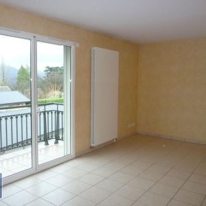 Location Appartement 2 pièces 41m² BARBERAZ 73000 - Photo 2