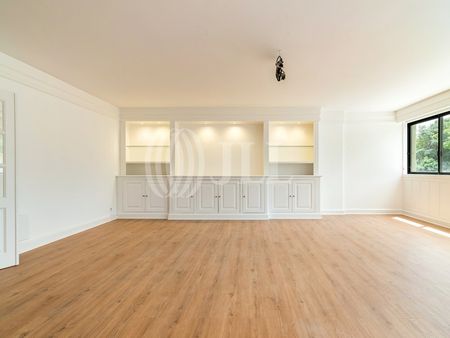 Apartamento T3+1 em Lisboa - Photo 2